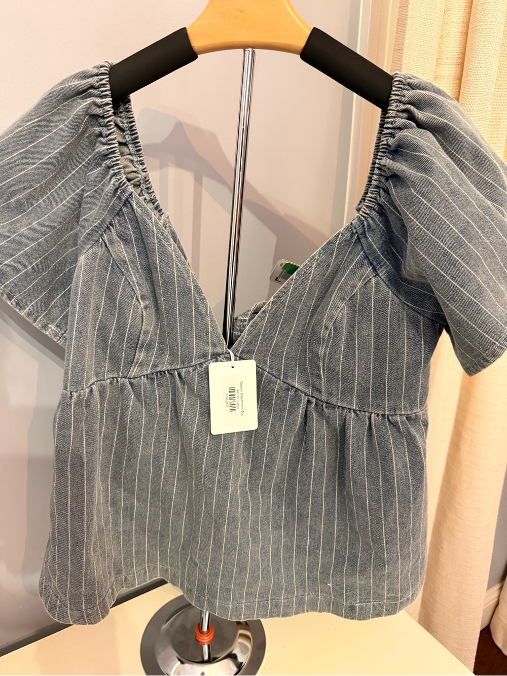 NWT So Me size Large Denim Daydream Top